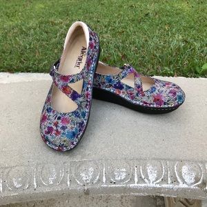 Alegria Dayna Blissful Shoes Size 38 (US 7.5 - 8)